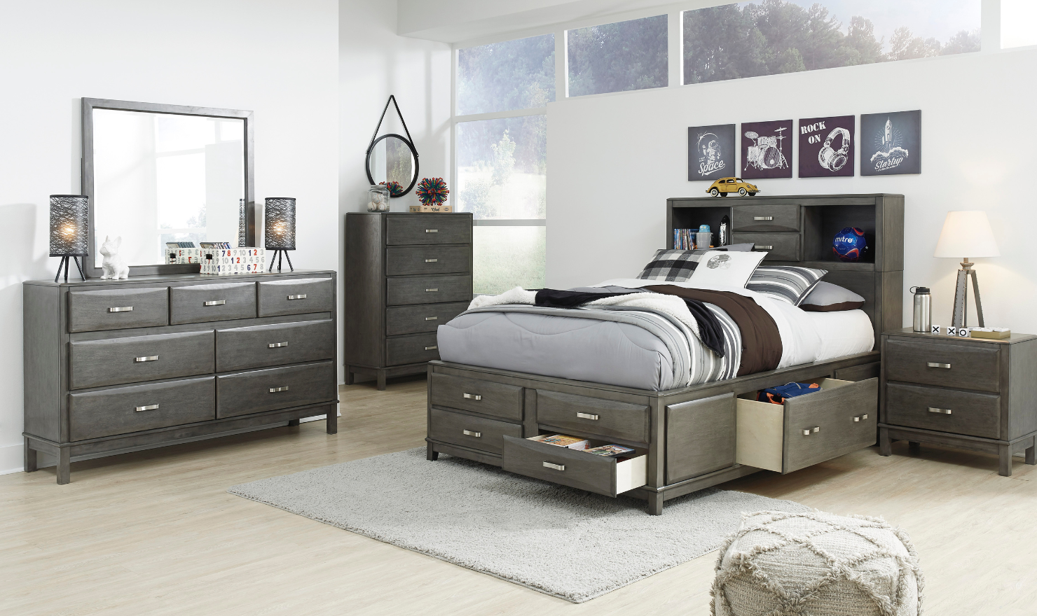 Modern Heritage Caitbrook 7-Drawer Dresser in Gray