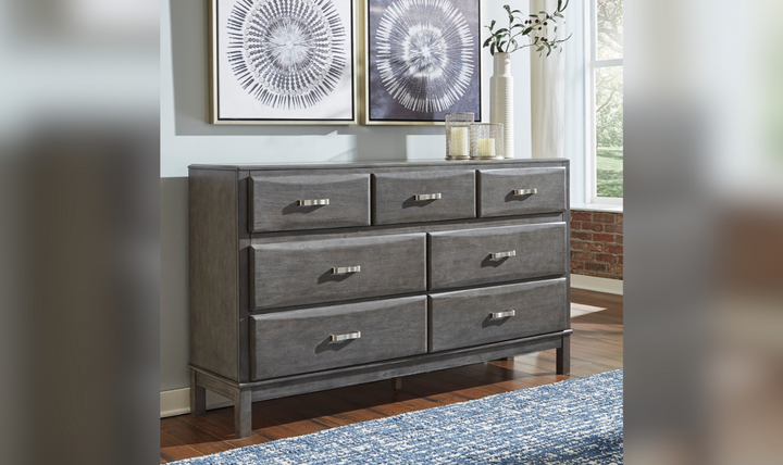 Modern Heritage Caitbrook 7-Drawer Dresser in Gray
