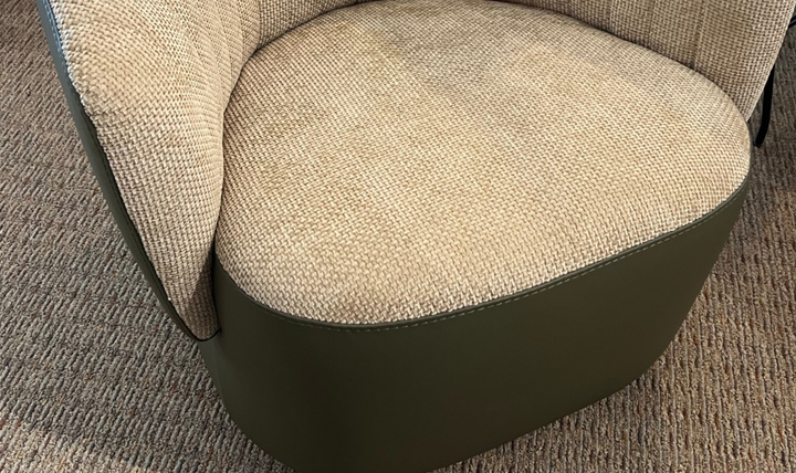Nicoletti Italia Dotty Swivel Accent Chair - Jennifer Furniture