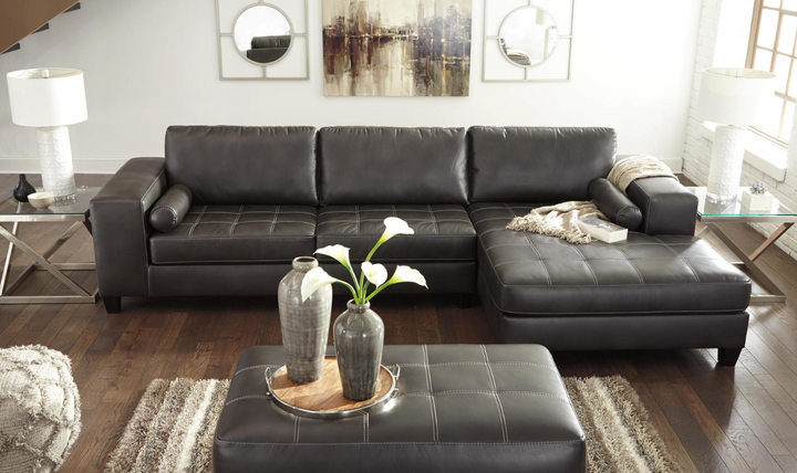 Nokomis 2-Piece Sectional with Chaise