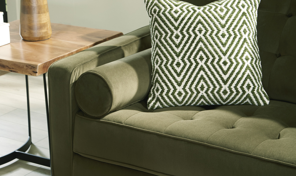 Modern Heritage Reveon Lakes Loveseat - Jennifer Furniture