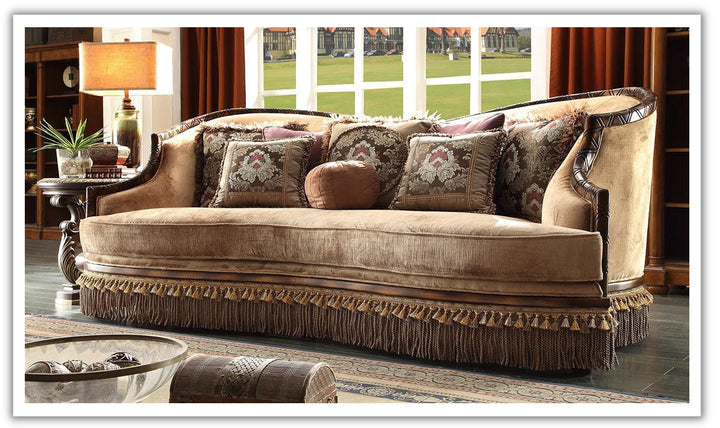 Homeydesign Saltford Skirted Apron Sofa in Traditional Style