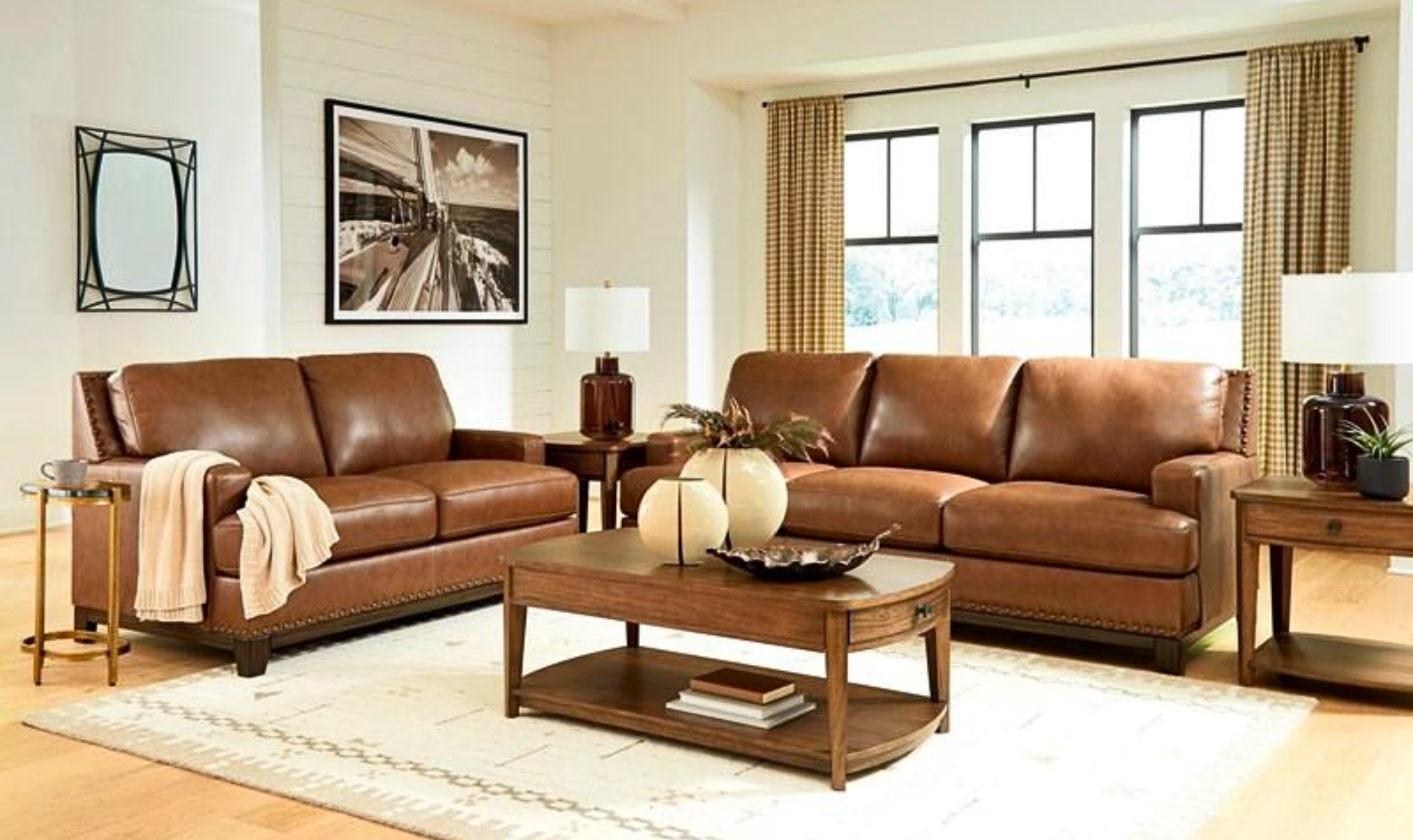 Modern Heritage Saonara Stationary Leather Living Room Sets