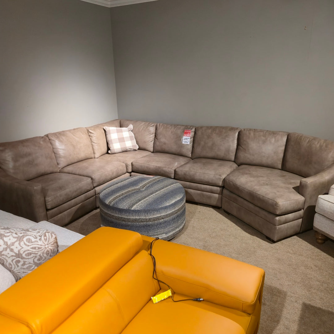 Craftmaster Section w/ Power Recliner