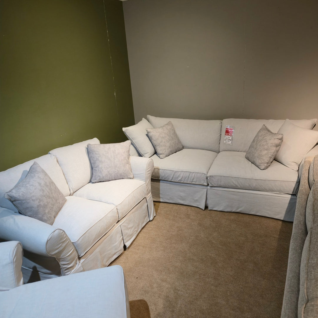 Four Seasons Linda Downblend Slipcover Sofa & Loveseat