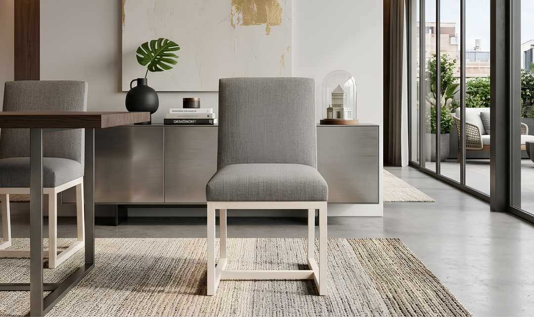 Universal Furniture Carter Side Chair with Plush Upholstered Seat (Wood/Fabric)