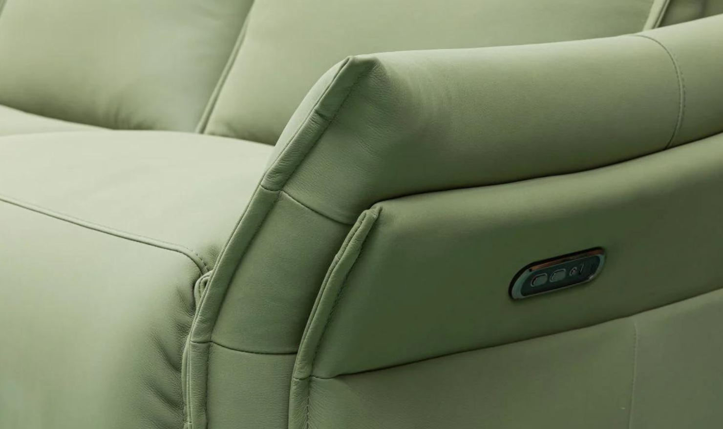 Klaussner Vittoria Power Reclining Chair With Power Headrest & Footrest