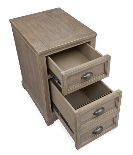 Paxton Place Mobile Table