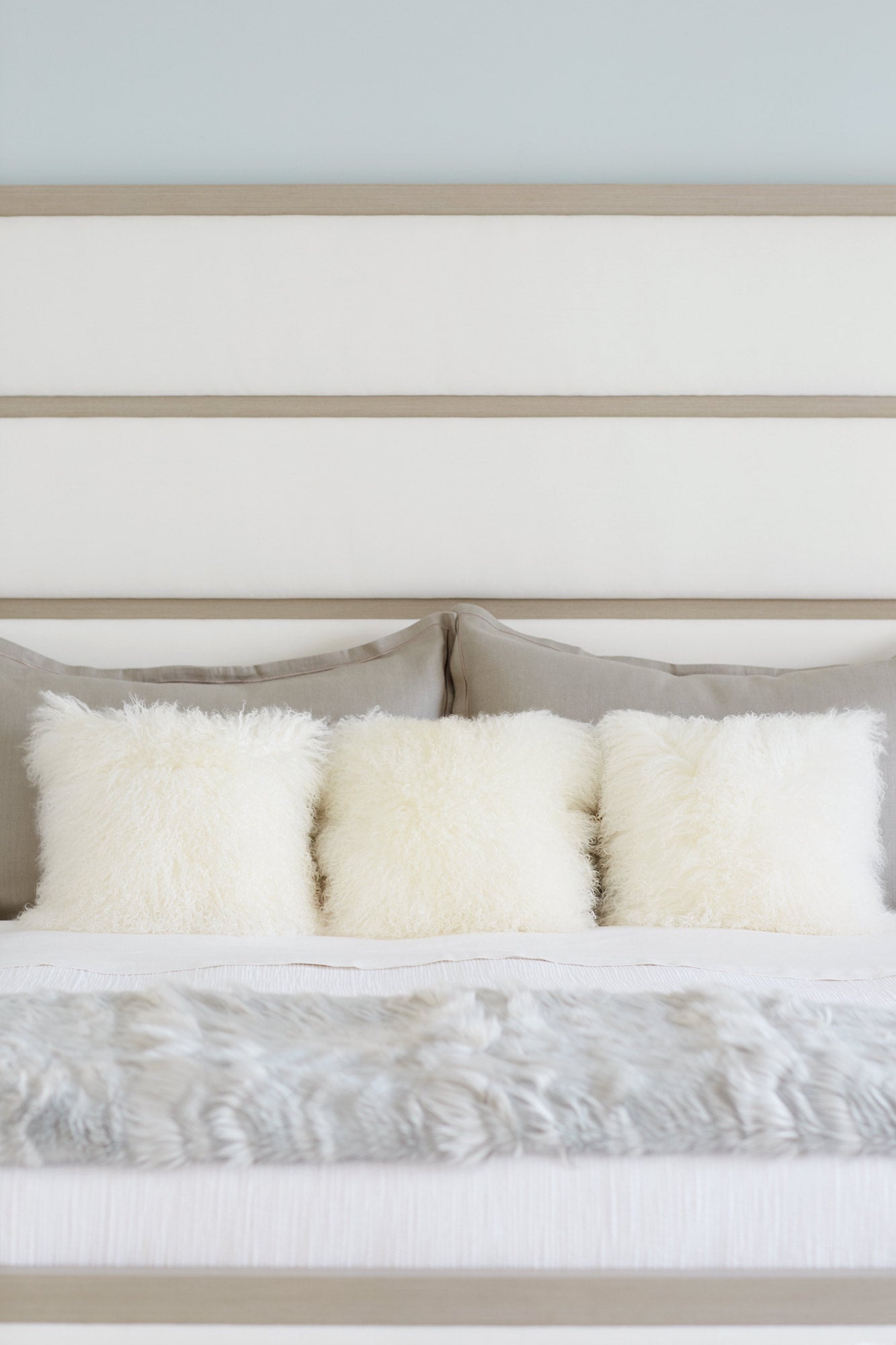 Axiom Panel Bed-Beds-Jennifer Furniture