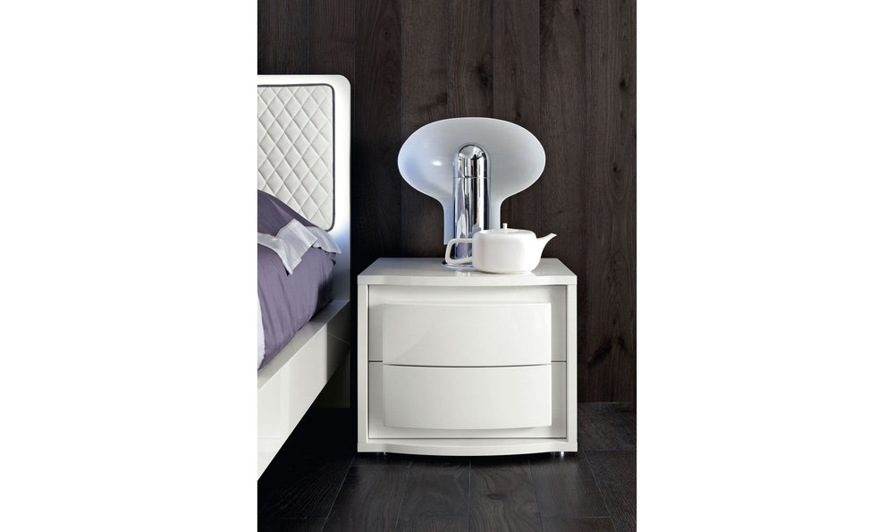 Dama Bianca Nightstand-Nightstands-Jennifer Furniture