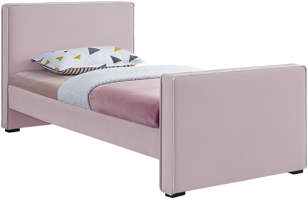 Dillard Bed-Beds-Jennifer Furniture