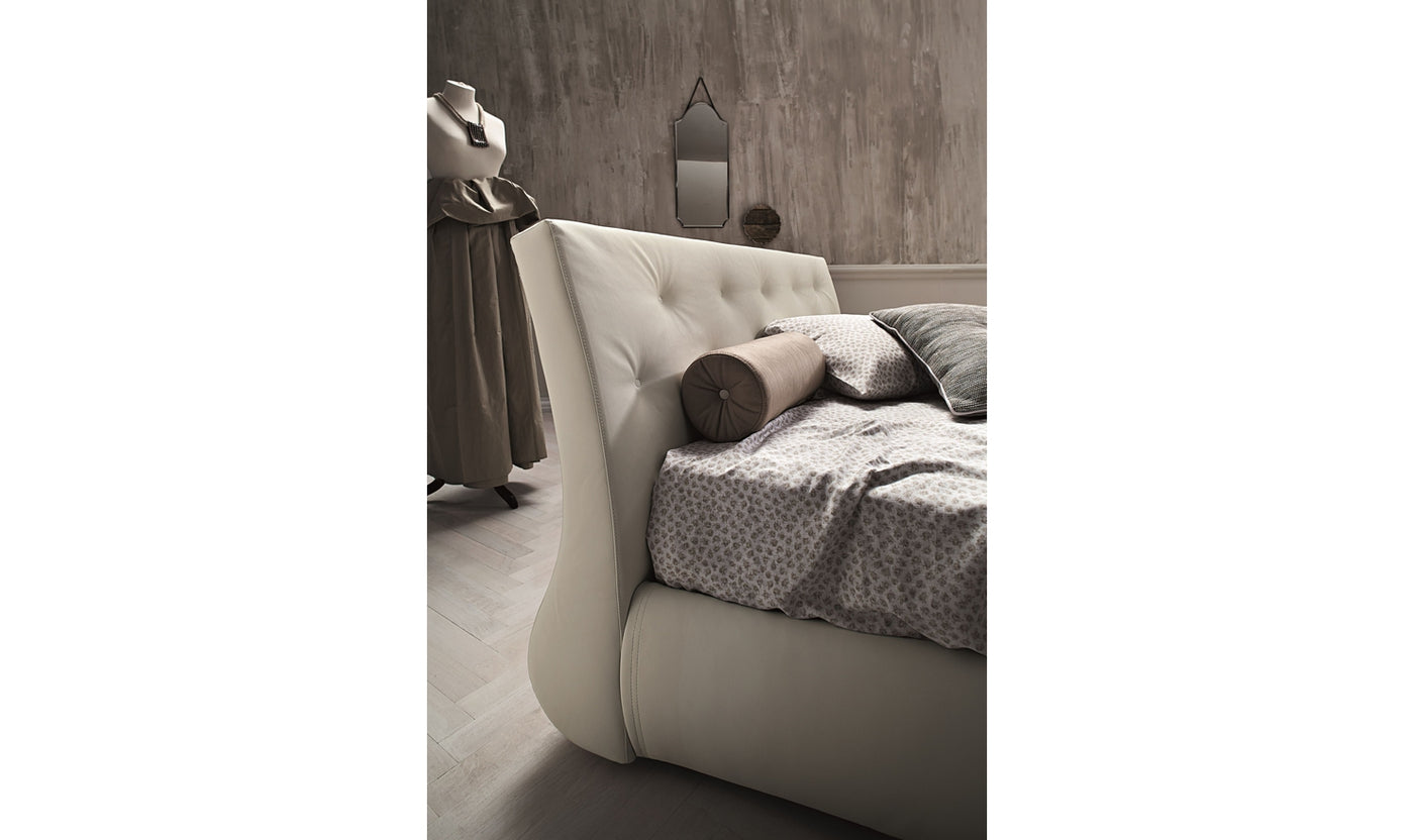 Gap Storage Bed-Beds-Jennifer Furniture