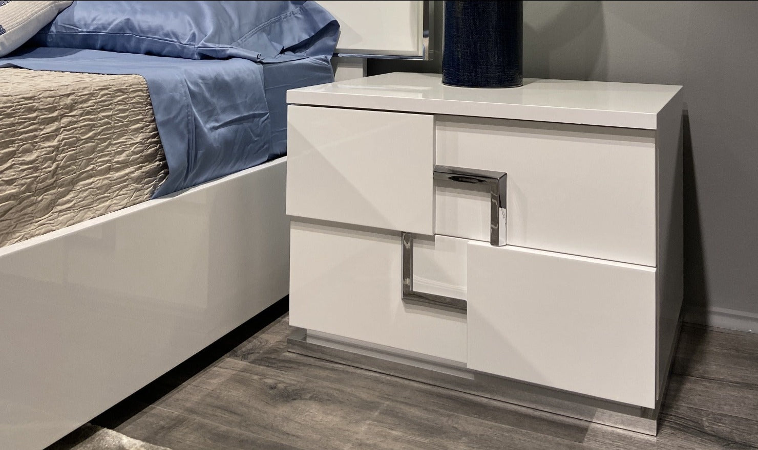 Buy Jennifer Italia Octet 2-Drawers Nightstand in Glossy White