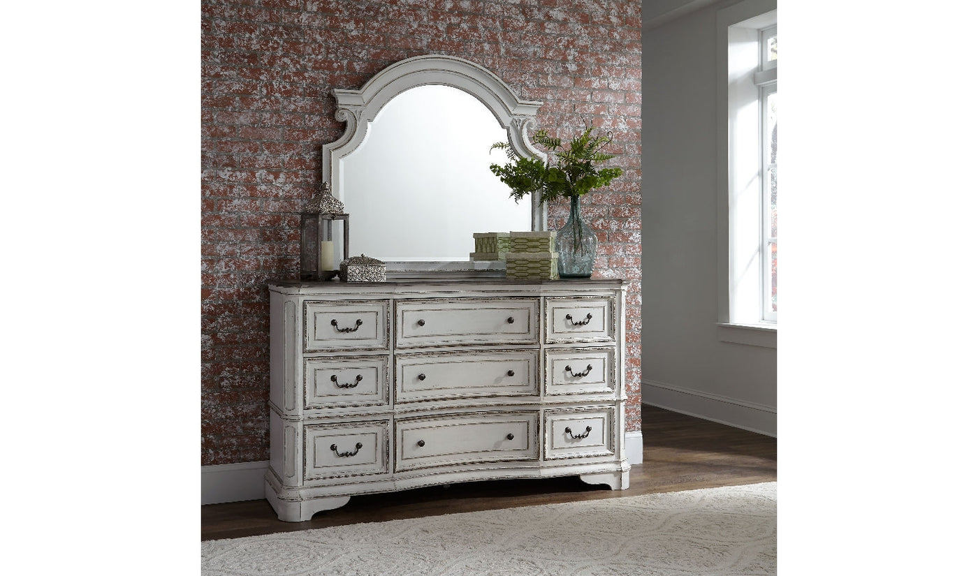 https://www.jenniferfurniture.com/cdn/shop/products/magnolia-5-pc-manor-bedroom-set-bedroom-sets-8_1400x.jpg?v=1664629157