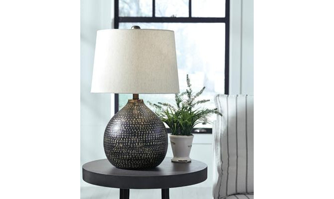 Maire Metal Table Lamp (1/CN)-Table Lamps-Jennifer Furniture
