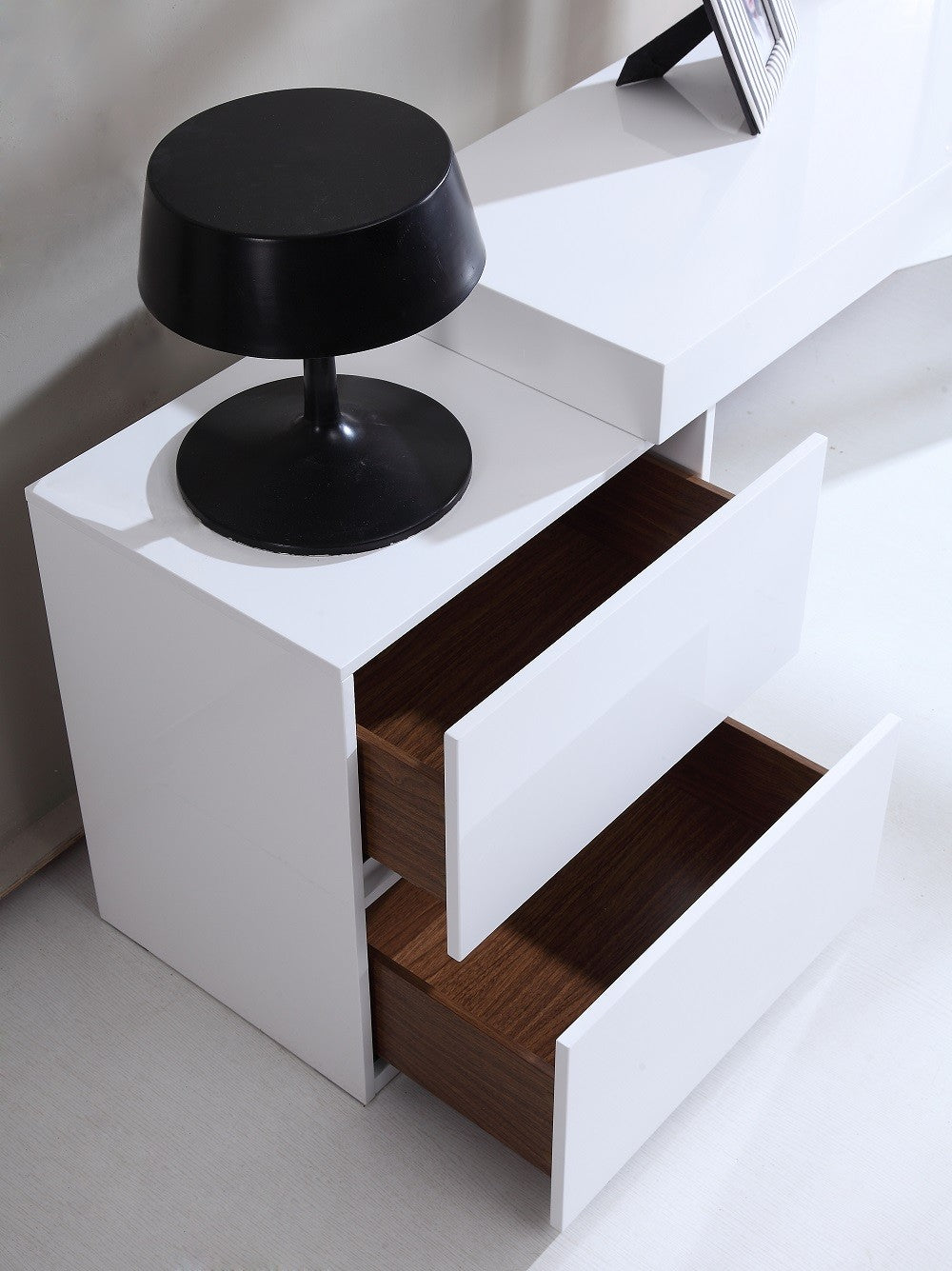Mia Modern Office Desk-Desks-Jennifer Furniture