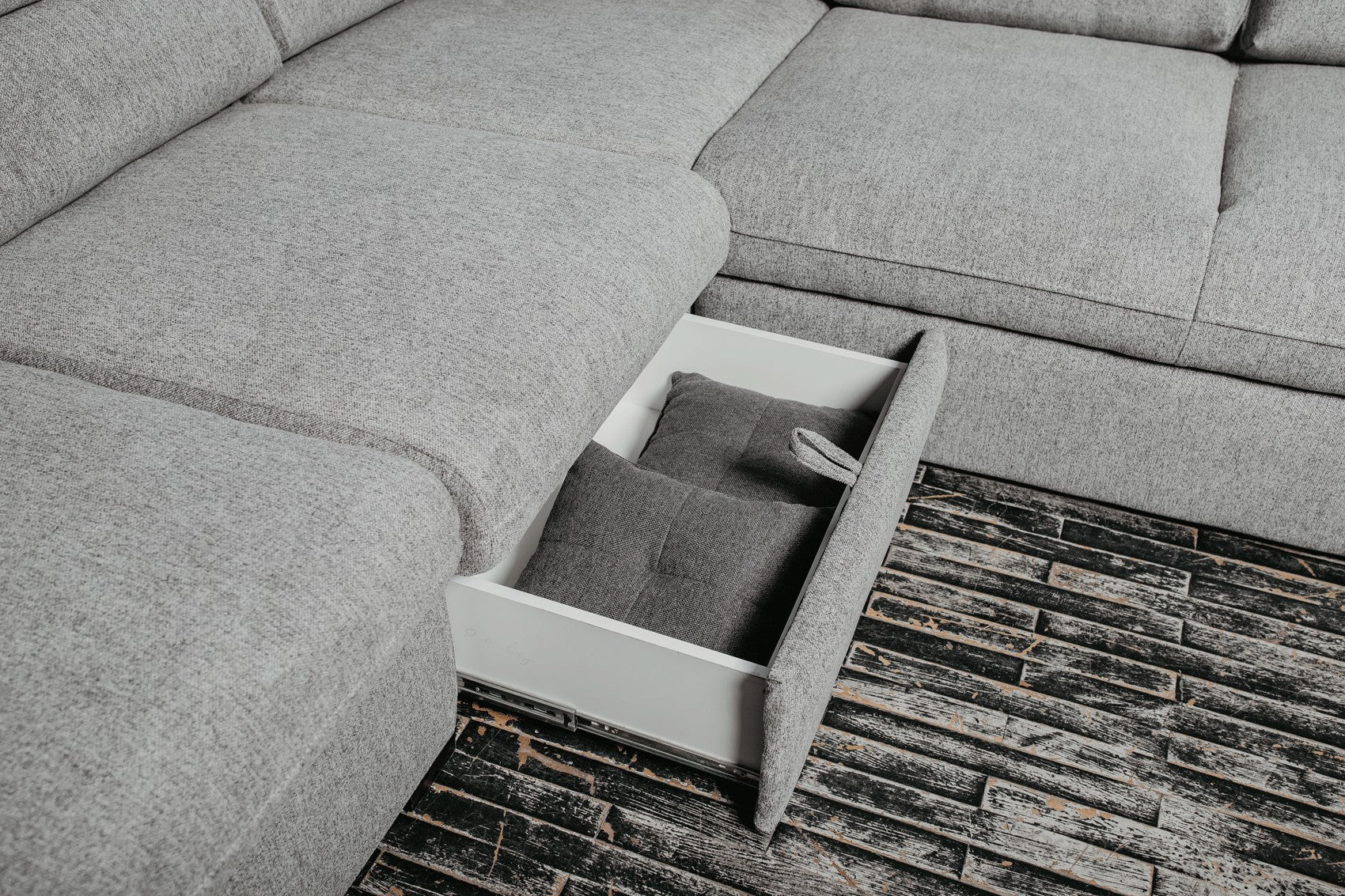 Oliver Sectional-Sectional Sofas-Jennifer Furniture