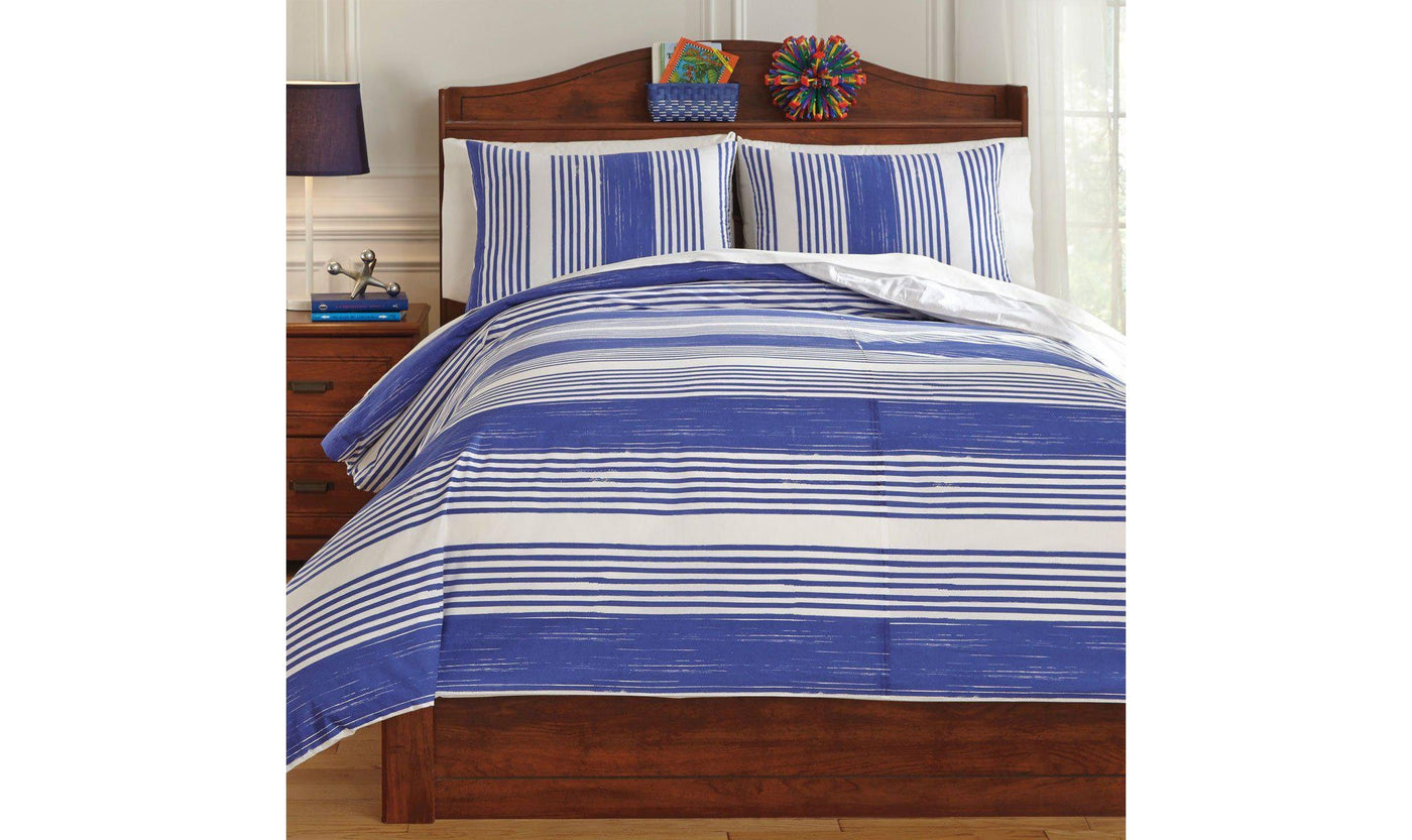 Taries Duvet Cover Set-Beddings-Jennifer Furniture
