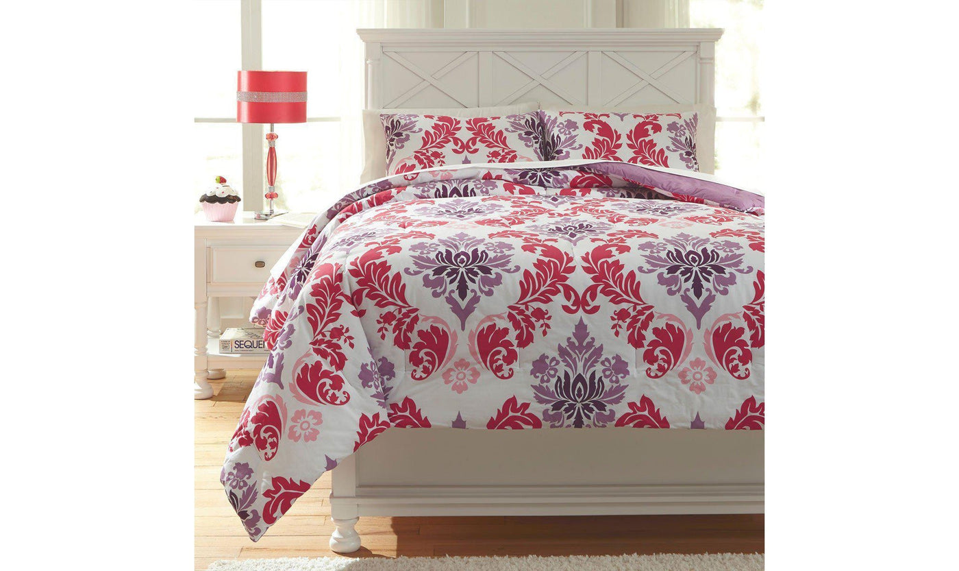 Ventress Comforter Set-Beddings-Jennifer Furniture